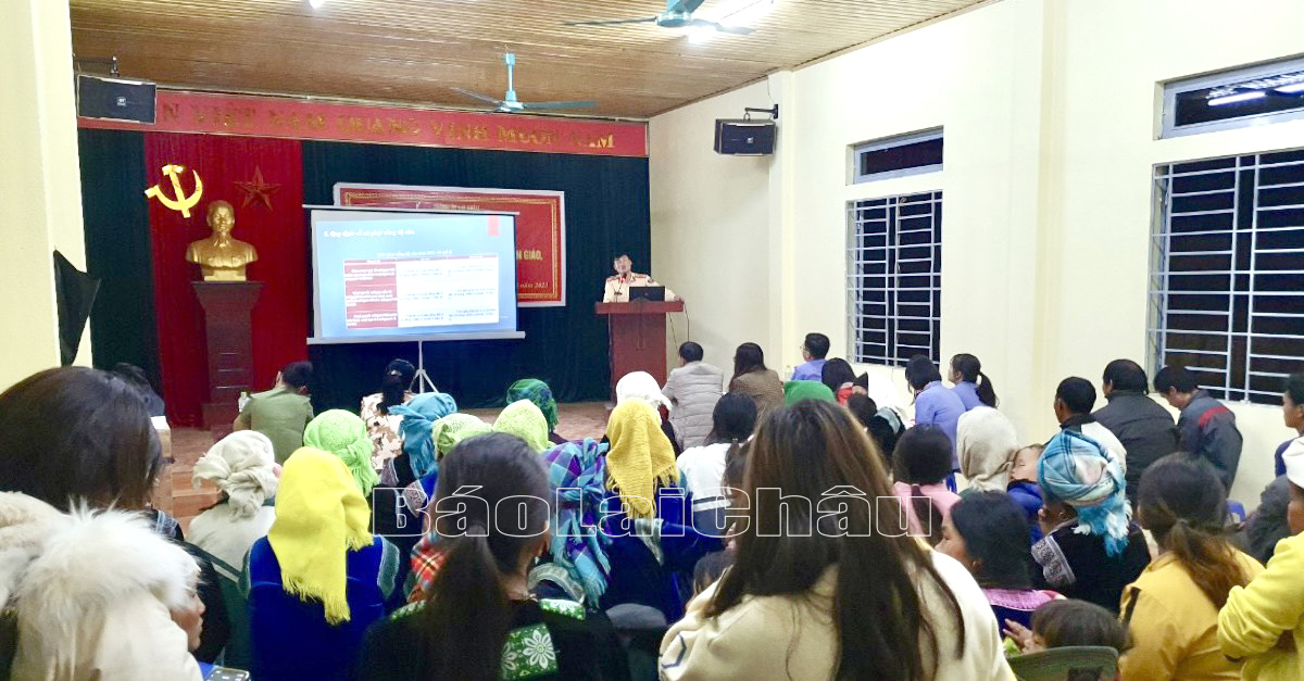 Quang cảnh buổi tuyên truyền.